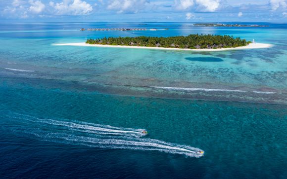 Hotel Angsana Velavaru 5*