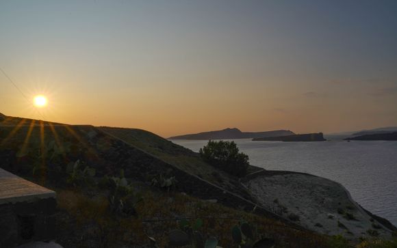 The Noverian Bios Caldera Sunset Suites