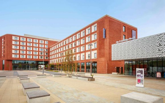Novotel Cambridge North 4*
