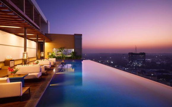 Novotel New Delhi City Centre 5*