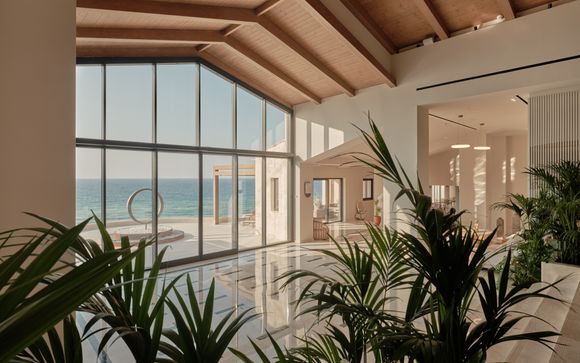 Oros Luxury Beach Resort 5*