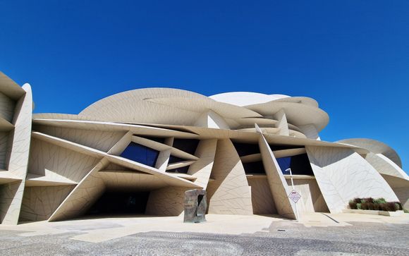 Optional excursions & extras