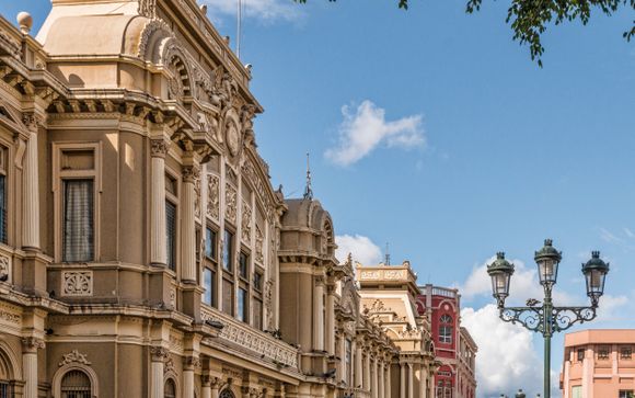 Optional excursions & extras