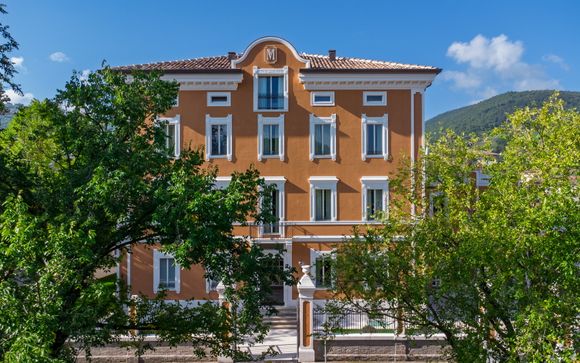 Villa Miliani 4*