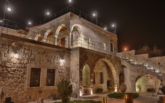 Acropolis Cave Suites 4*