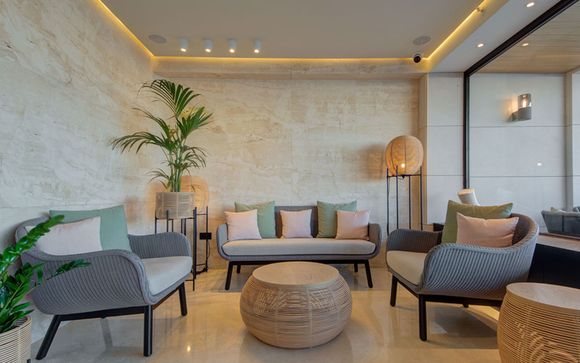 Land's End Boutique Hotel 4*