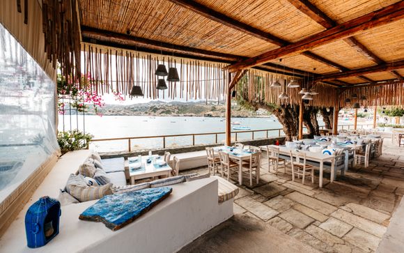 Out Of The Blue Resort 5*