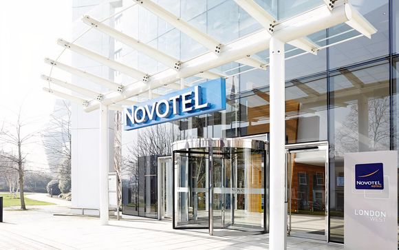 Novotel London West Hotel 4*