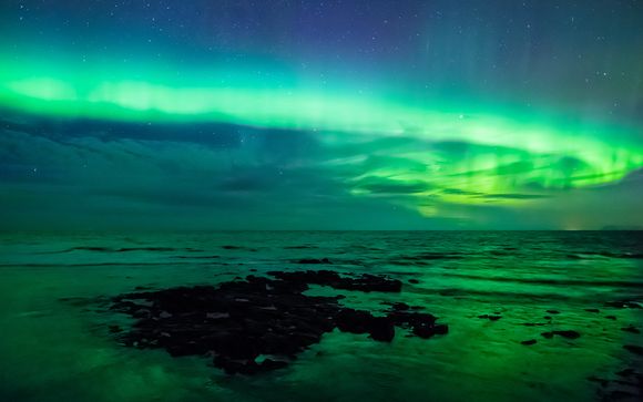 Northern Lights & Jökulsárlón Fly & Drive