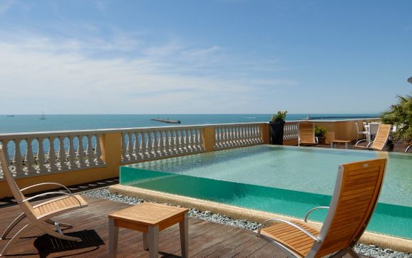 Spectacular Sea Views and Exquisite Elegance