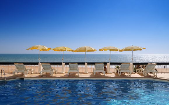 Holiday Inn Algarve 4*