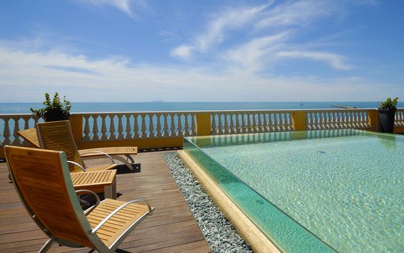 Spectacular Sea Views and Exquisite Luxury