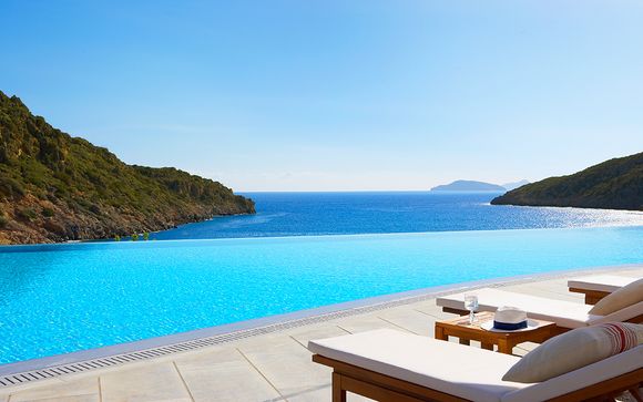 Spectacular Sea Views and Private Pools