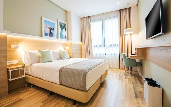 Hotel Golden Tulip Barcelona 4*