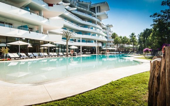 Exquisite Sun-Soaked Adults-Only Escape