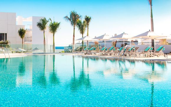 Hotel Lava Beach 5*