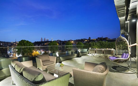 DoubleTree by Hilton Piyalepasa 5*