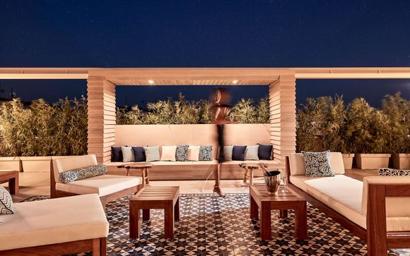 Luxury Collection: Boutique Stay at Chic Hotel in Historic Centre
