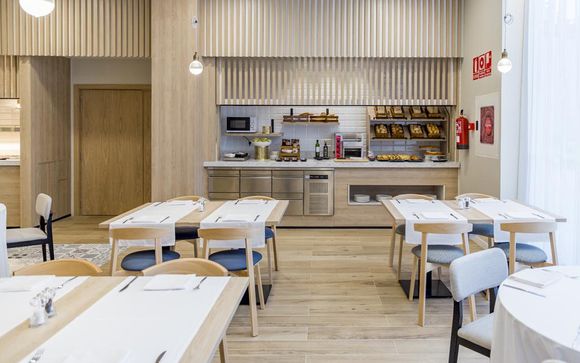 Hotel Golden Tulip Barcelona 4*