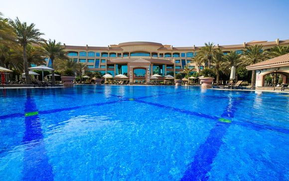 Al Raha Beach Hotel 5* & Tilal Liwa Desert Hotel 4*