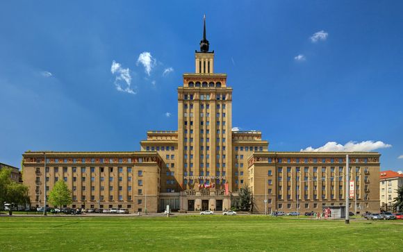 Historic Hotel with 360-Degree City Views