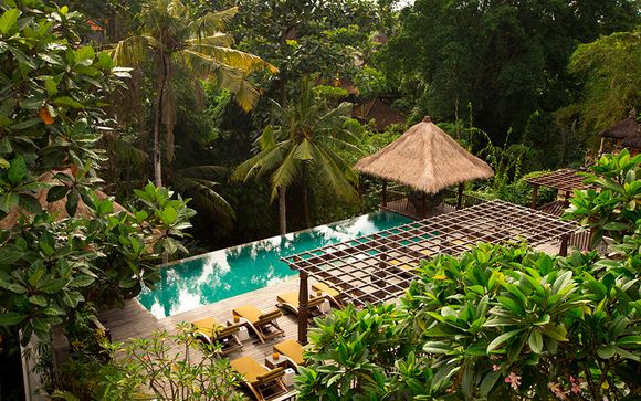 Alaya Resort Jembawan 4*