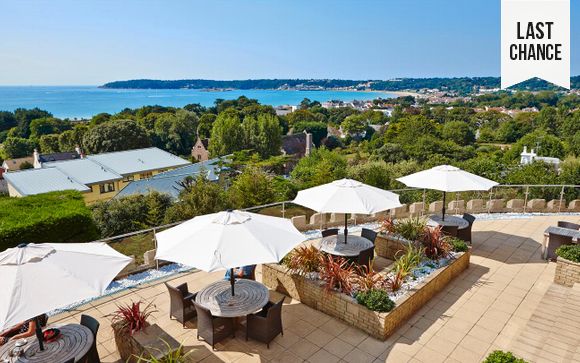 Beautiful Boutique with Panoramic Views with Included Car Hire