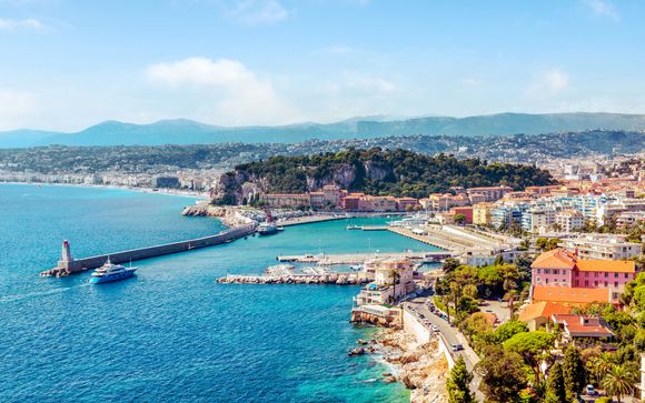 Piscina sul tetto, sole e relax sulla Promenade des Anglais 